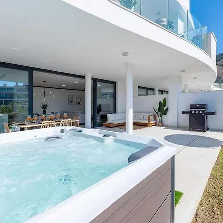 797 - Lujoso 6 Con Jacuzzi En Higueron Málaga